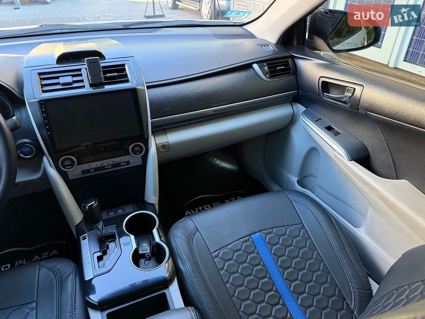 2013 Toyota Camry - мініатюра 28