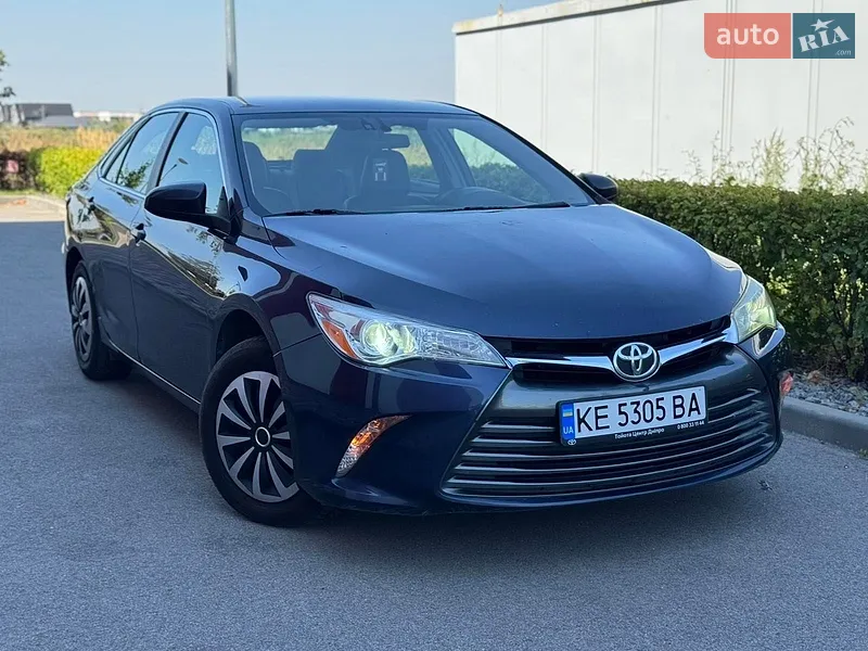 Toyota Camry 2016