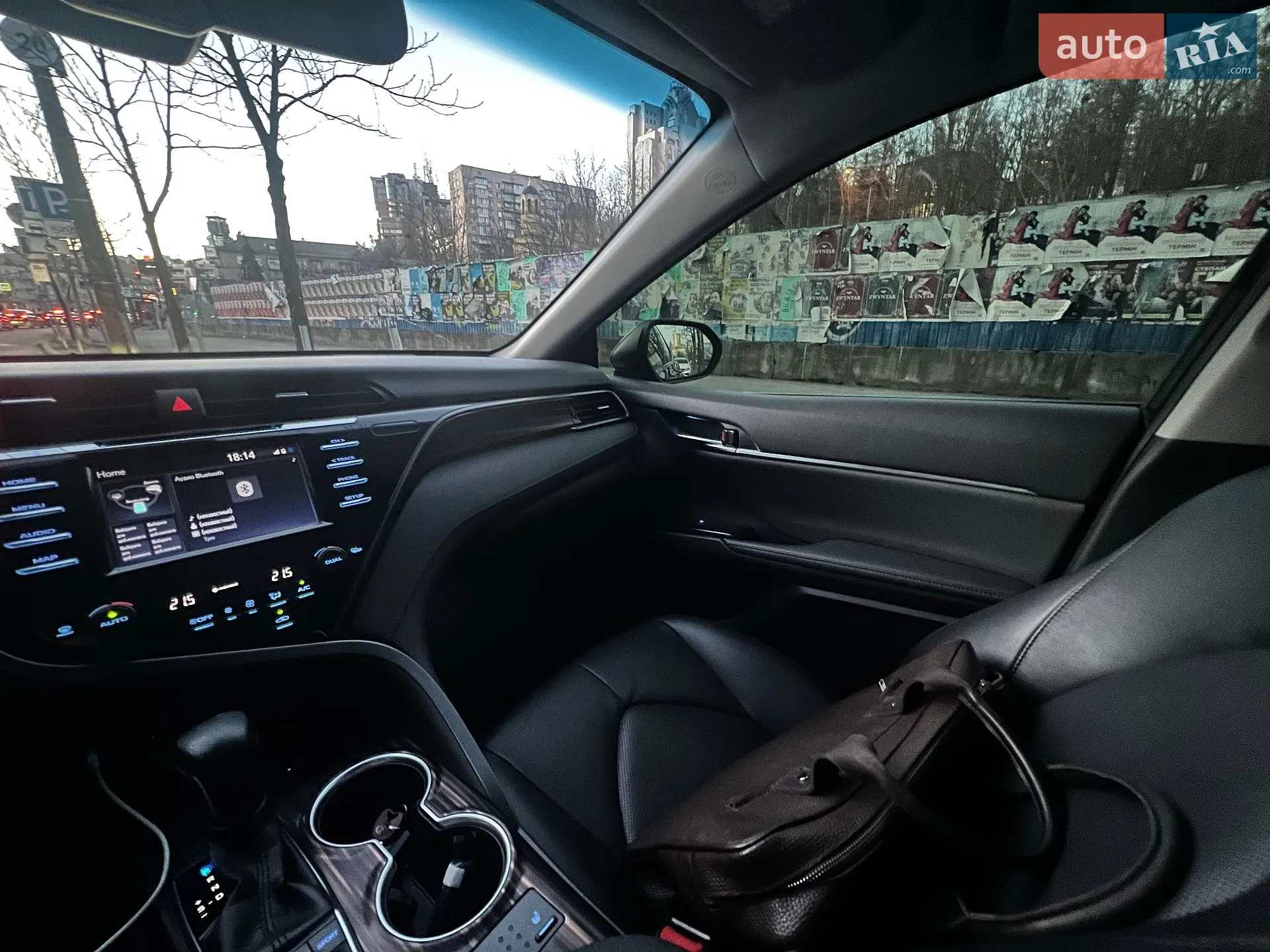 2020 Toyota Camry - мініатюра 8