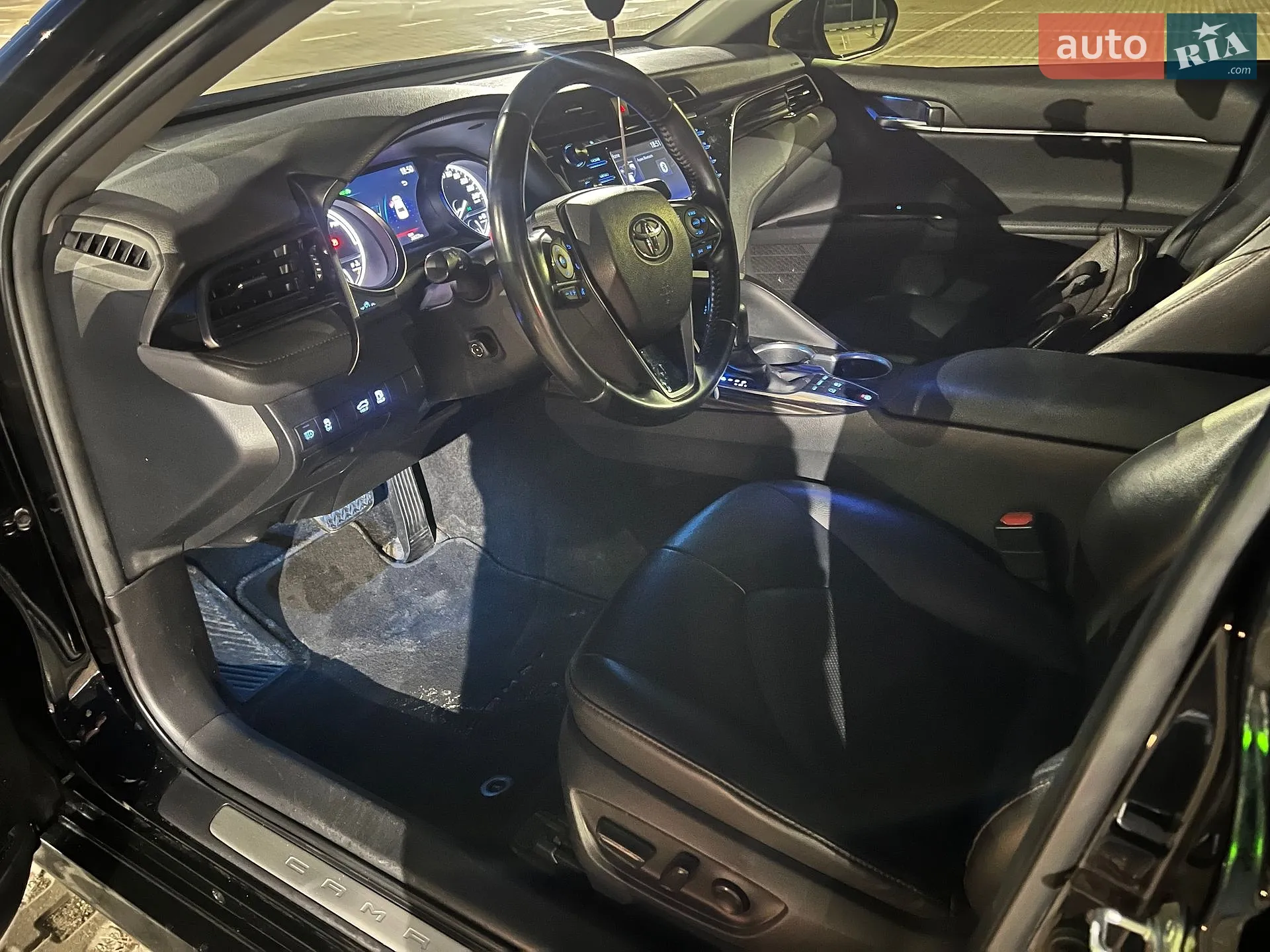 2020 Toyota Camry - мініатюра 13
