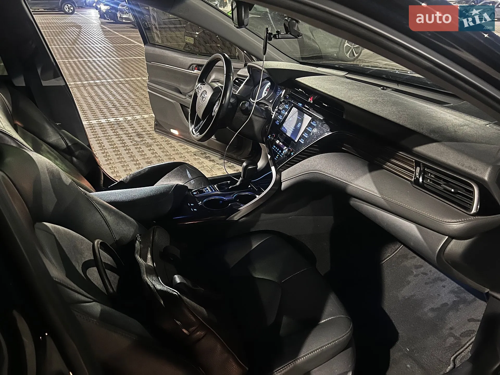 2020 Toyota Camry - мініатюра 14