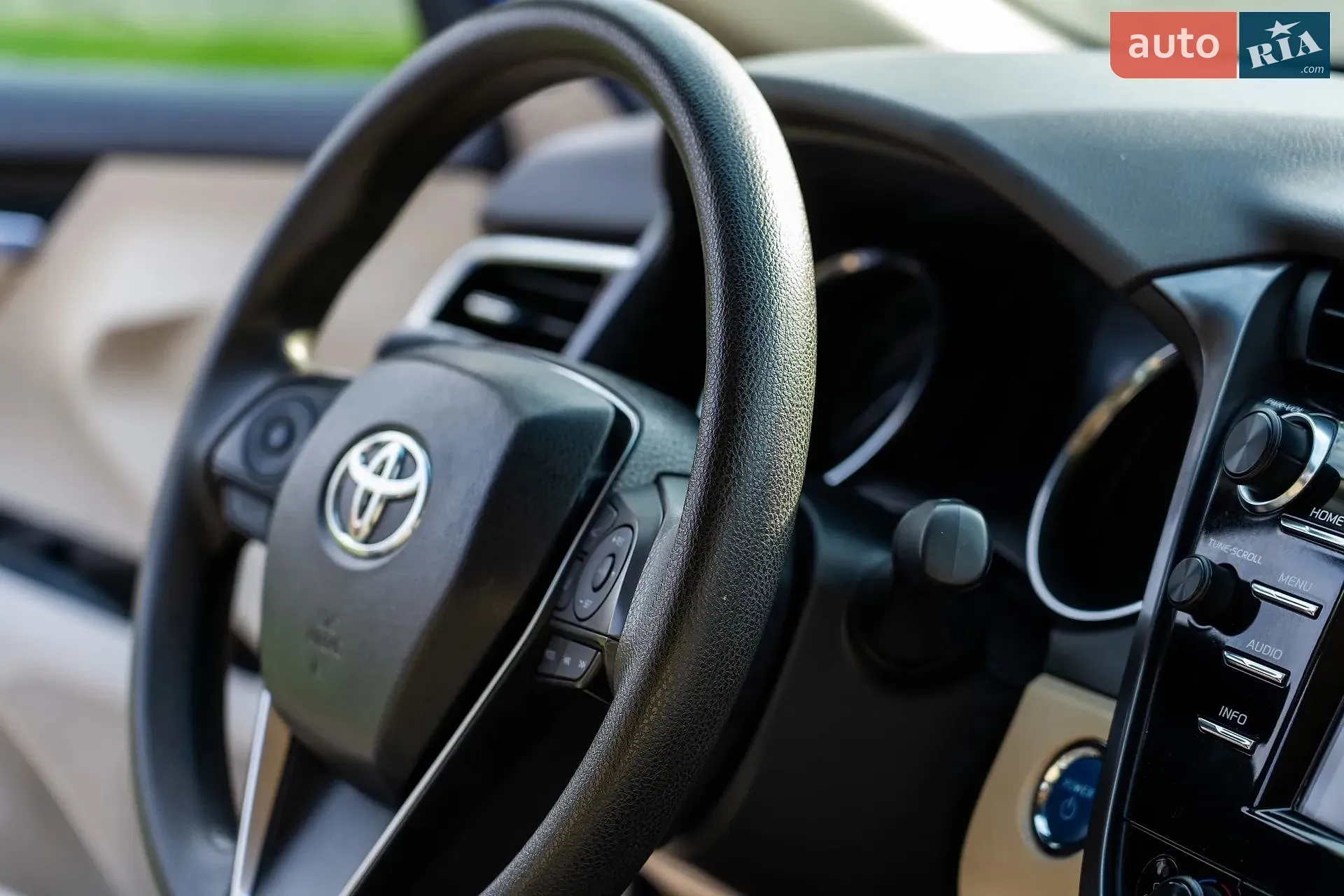 2018 Toyota Camry - мініатюра 34
