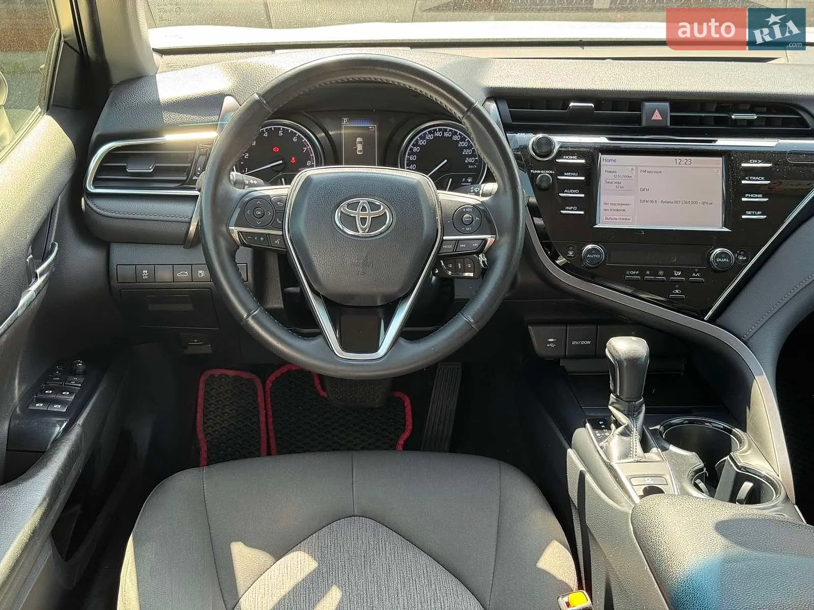 2018 Toyota Camry - мініатюра 10