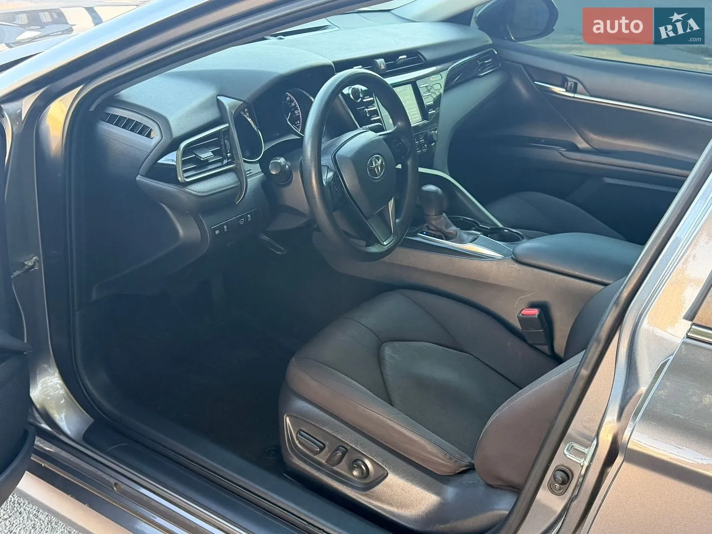 2020 Toyota Camry - мініатюра 25