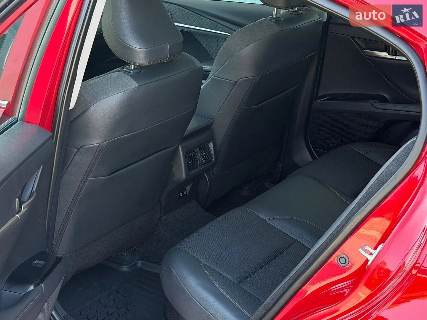 2024 Toyota Camry - мініатюра 27