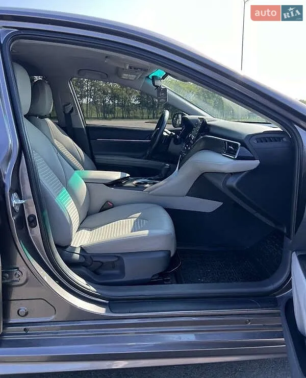 2021 Toyota Camry - мініатюра 7