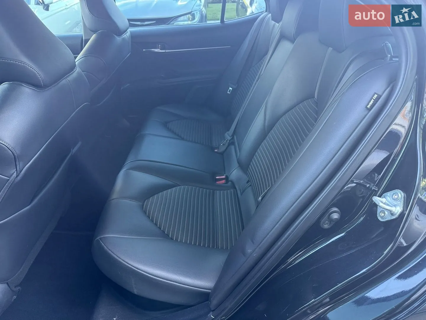 2021 Toyota Camry - мініатюра 18