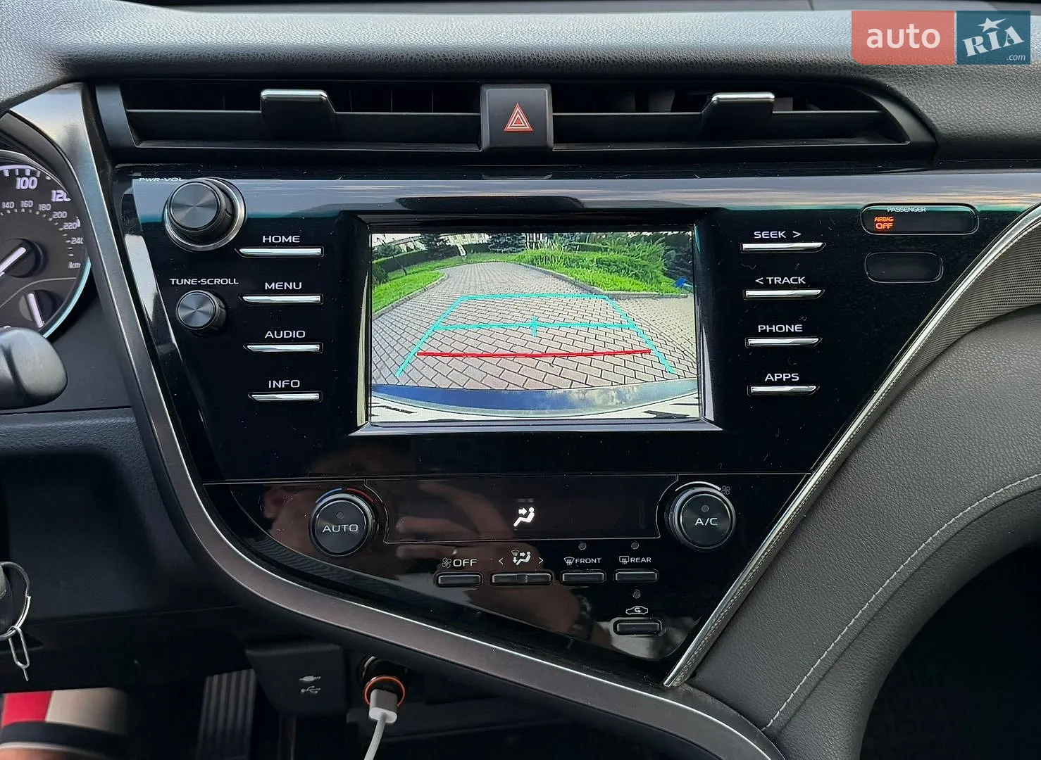 2017 Toyota Camry - мініатюра 27