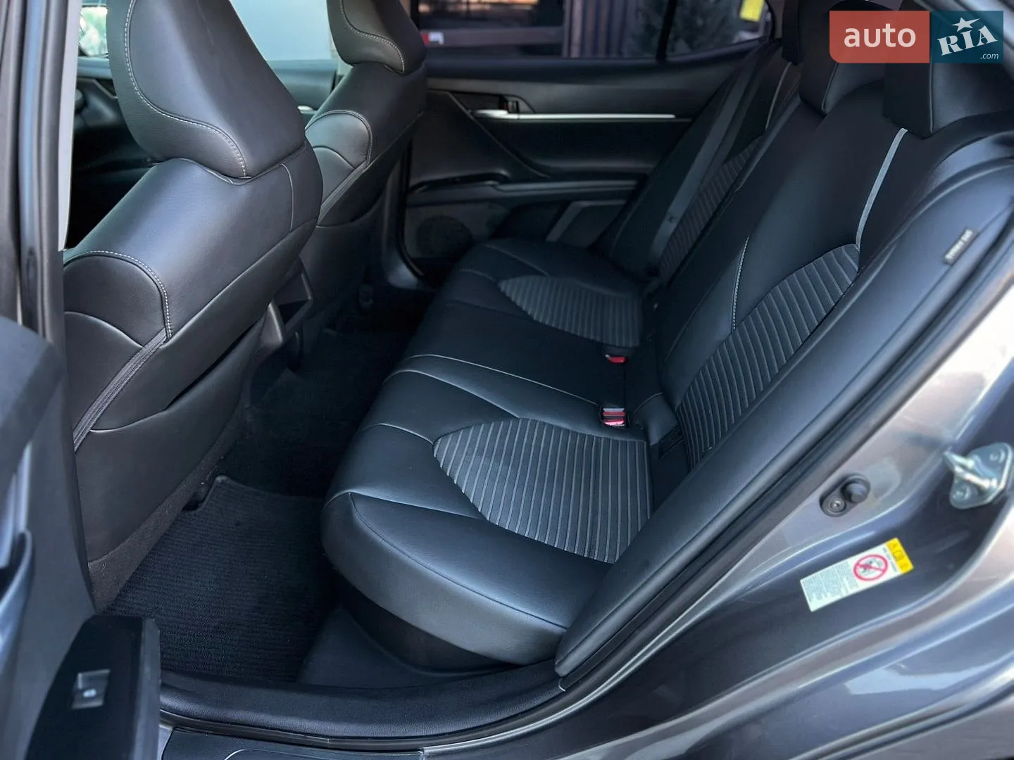 2017 Toyota Camry - мініатюра 8