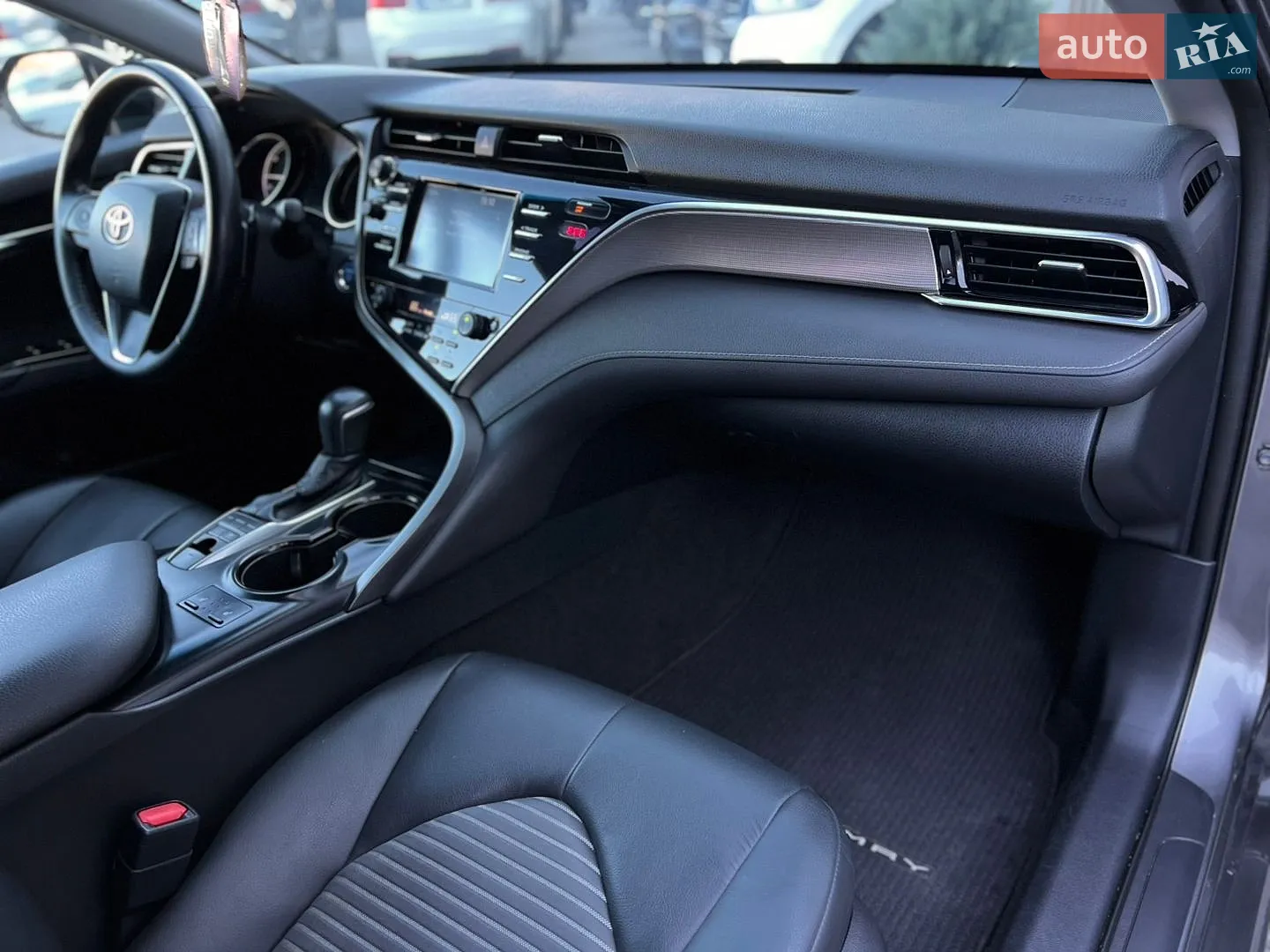 2017 Toyota Camry - мініатюра 28