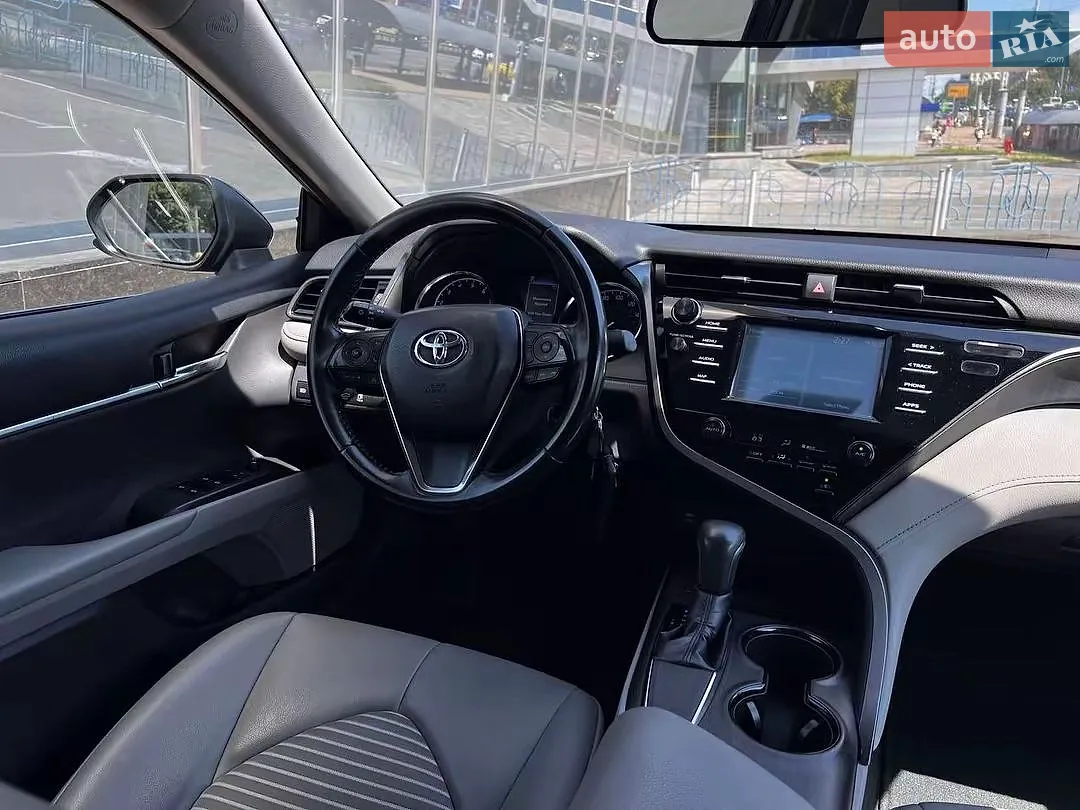 2018 Toyota Camry - мініатюра 28