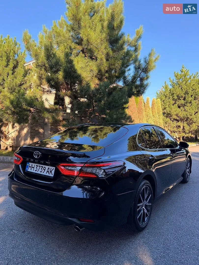 2021 Toyota Camry - мініатюра 3