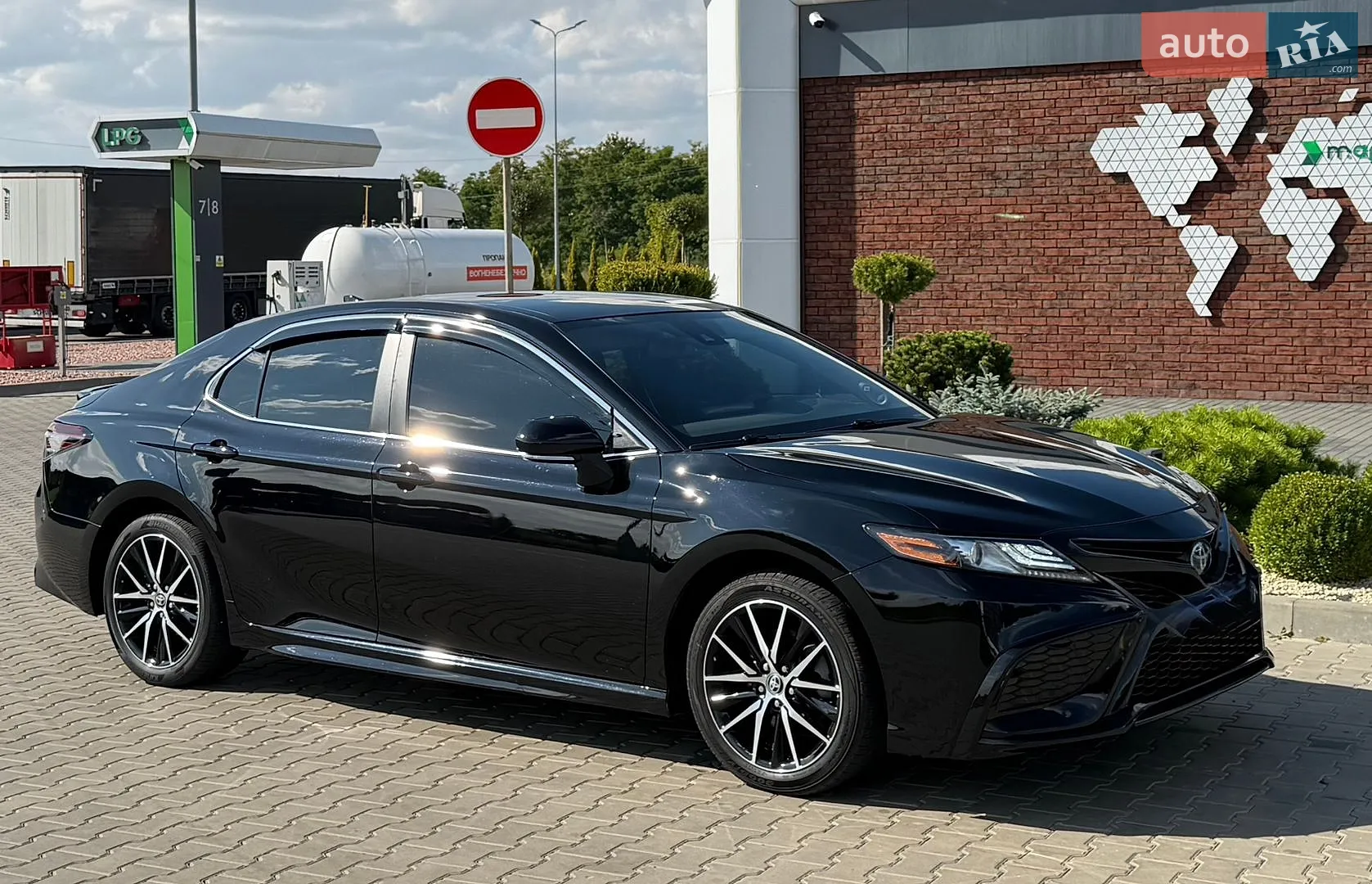 2023 Toyota Camry - мініатюра 4