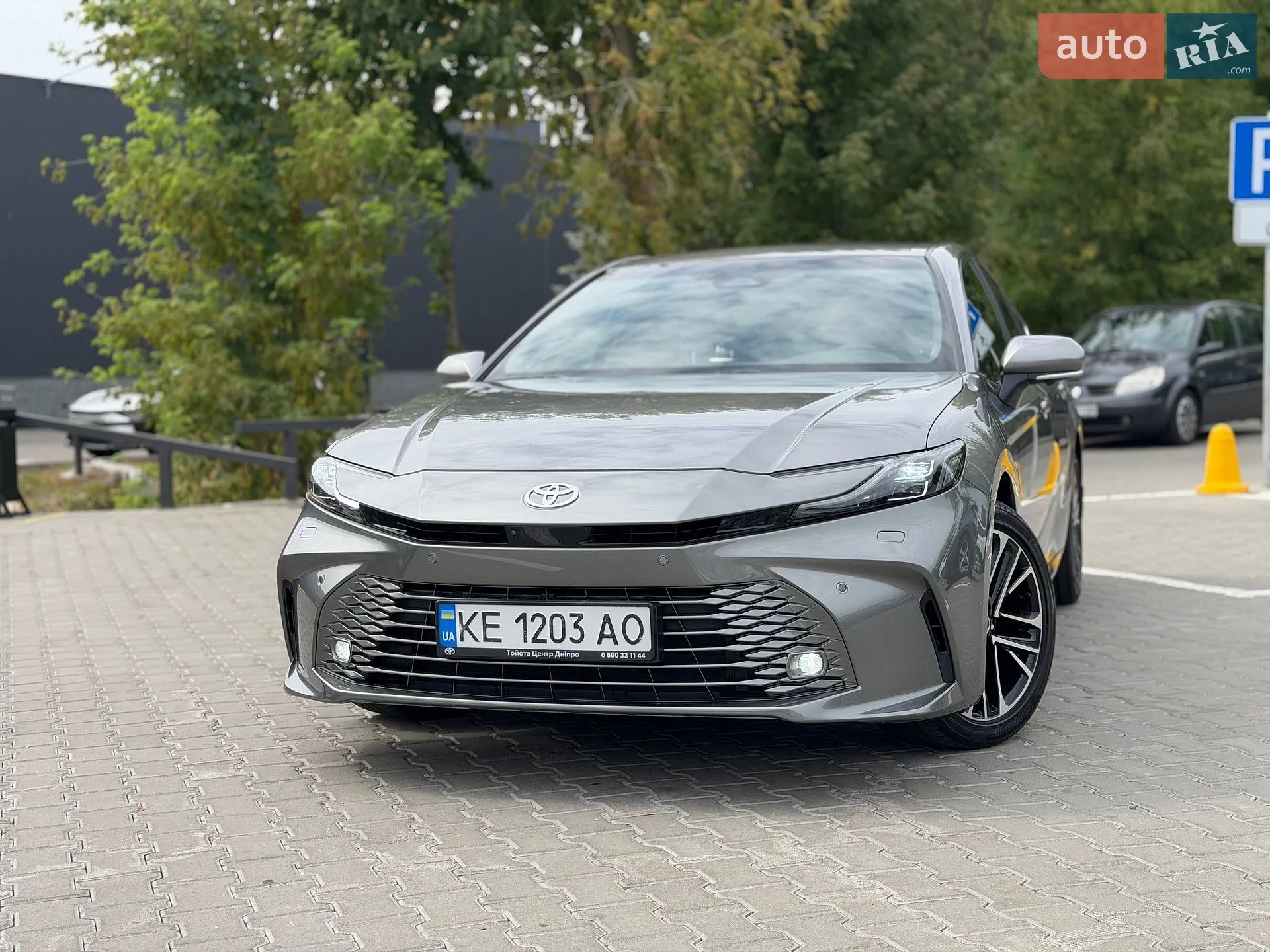2024 Toyota Camry - мініатюра 3