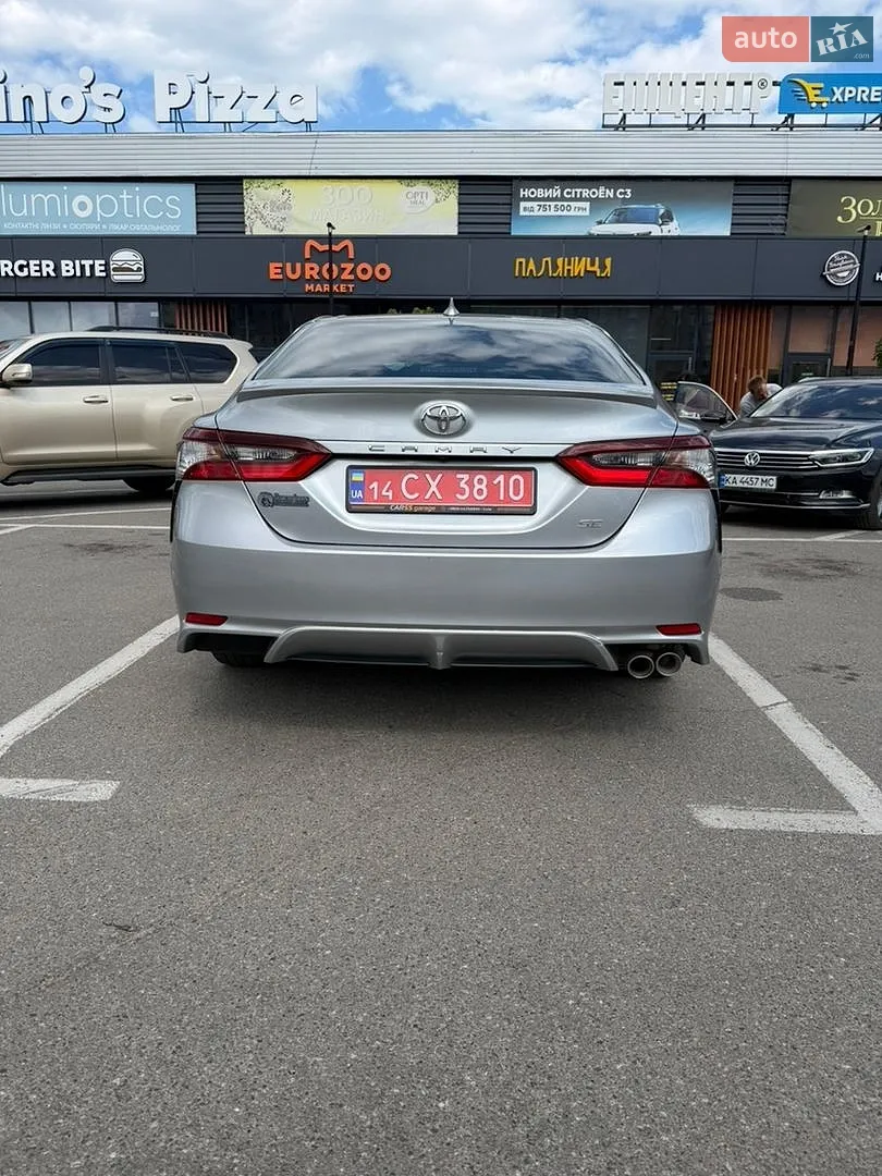 2022 Toyota Camry - мініатюра 12