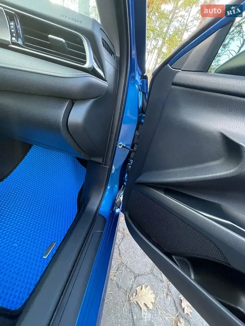 2019 Toyota Camry - мініатюра 16