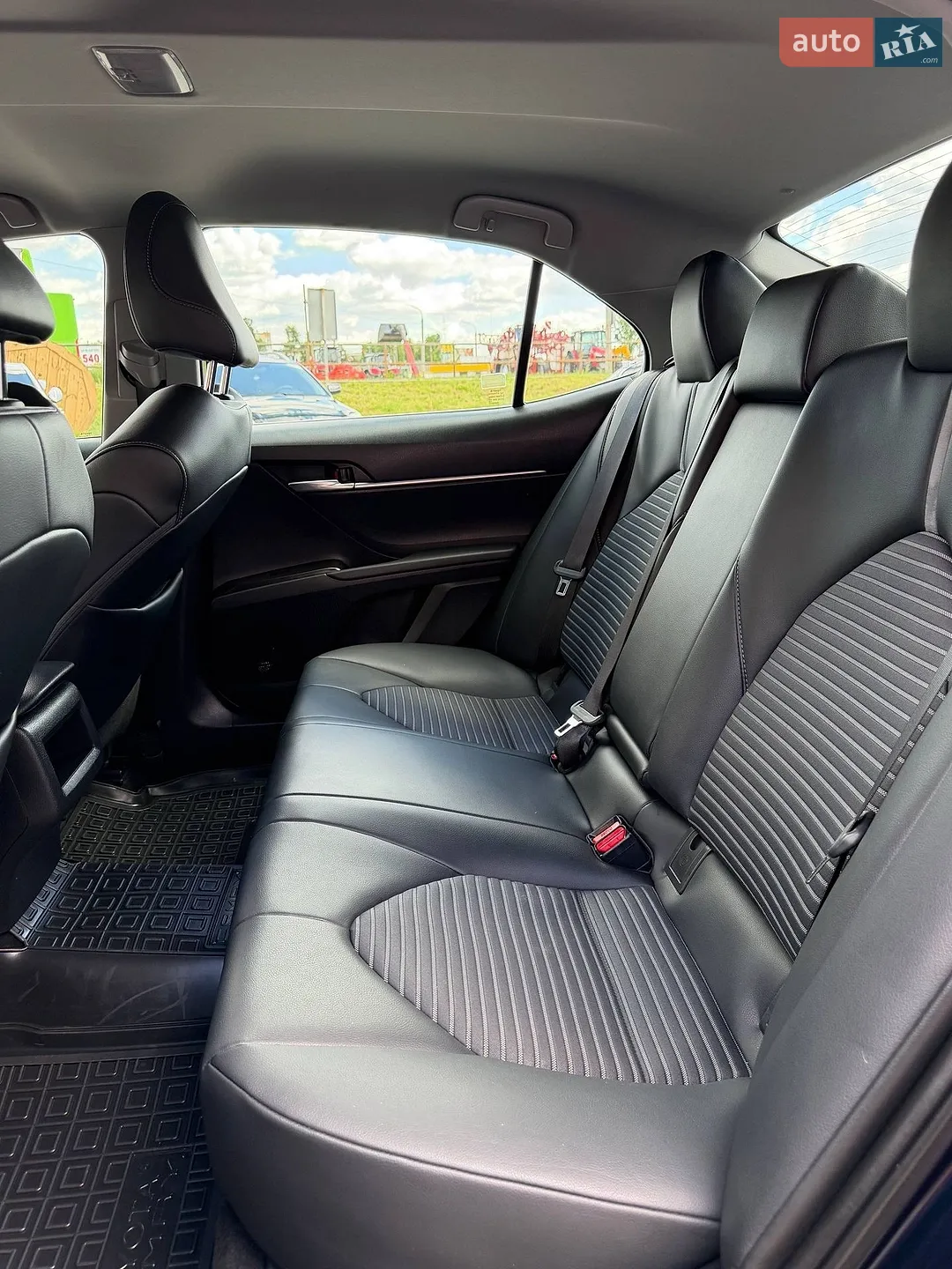 2021 Toyota Camry - мініатюра 13