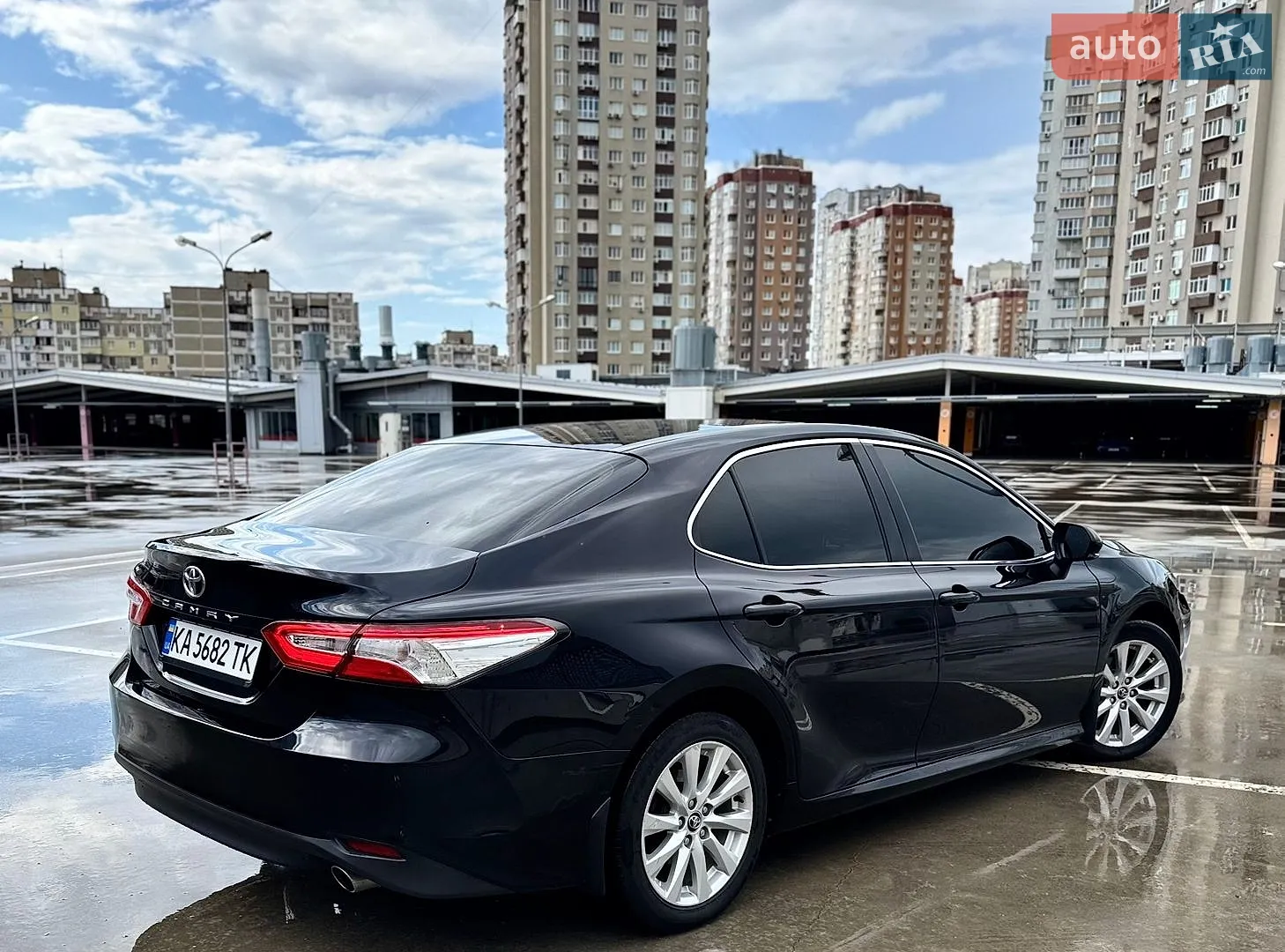 2017 Toyota Camry - мініатюра 3