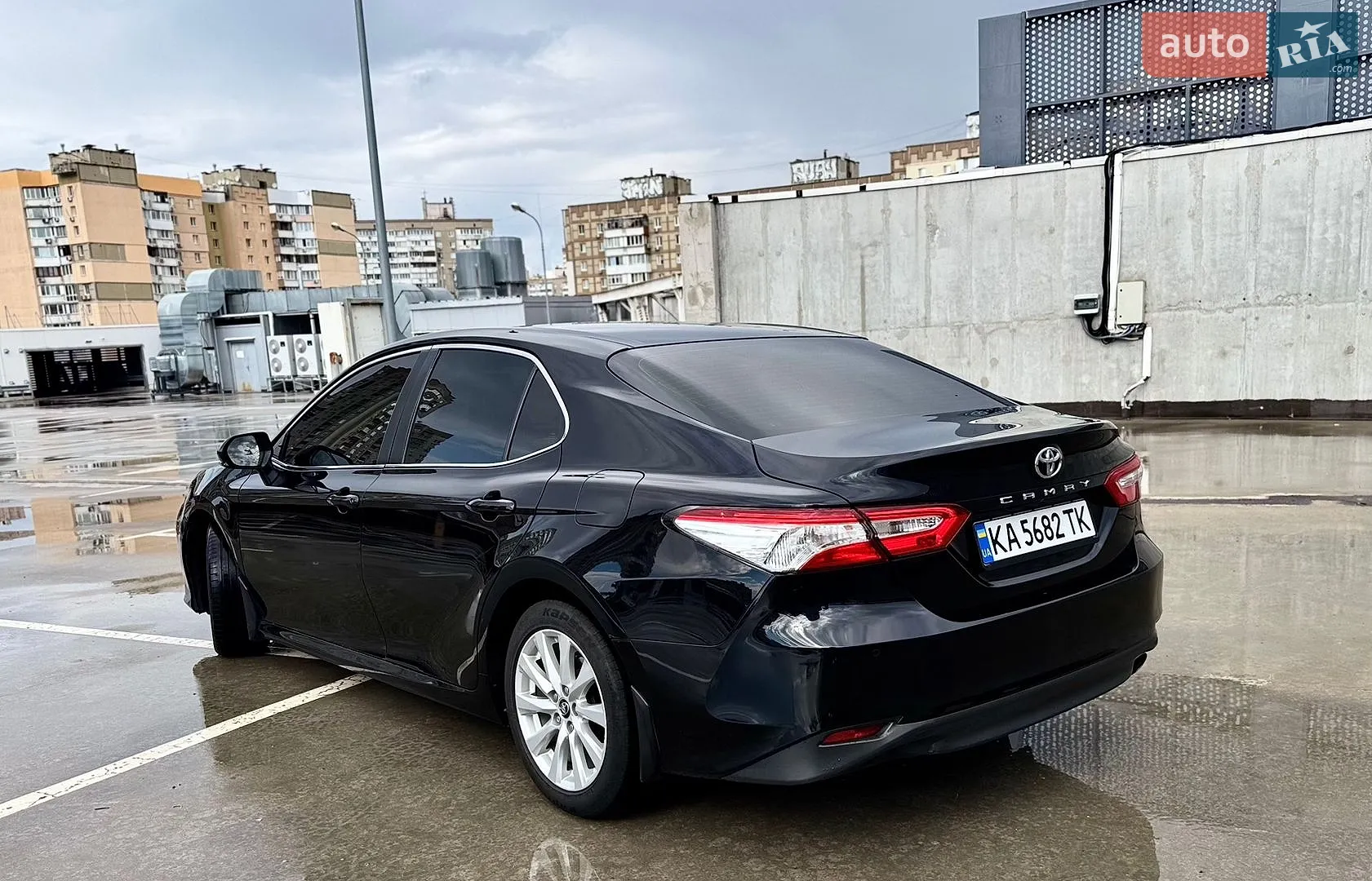 2017 Toyota Camry - мініатюра 2