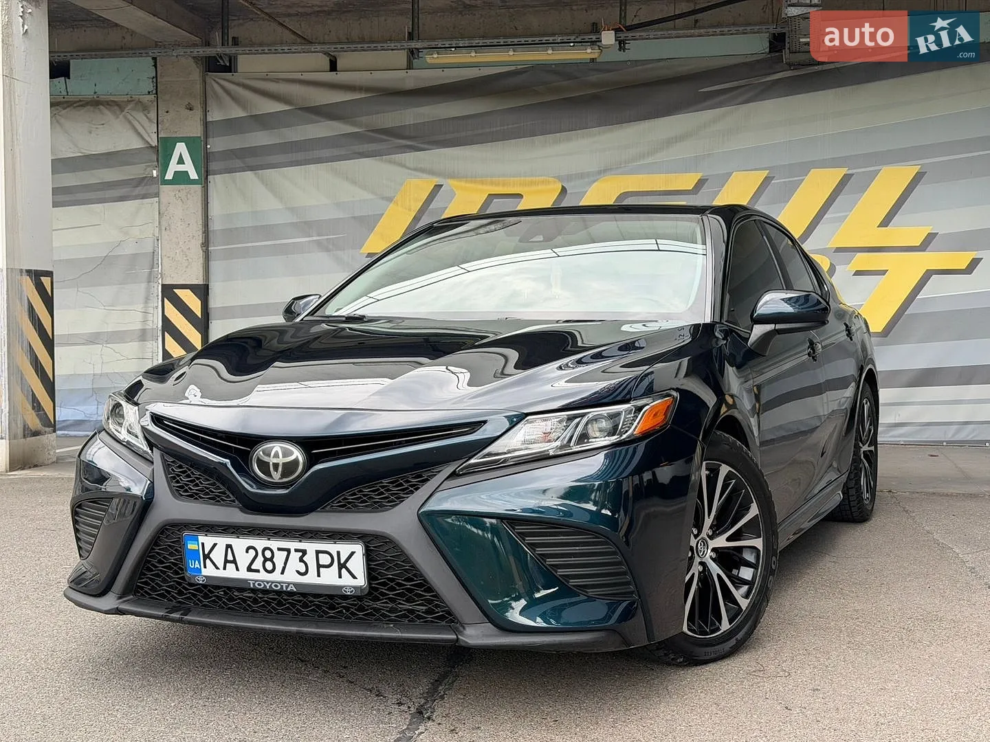 2018 Toyota Camry - фото 1
