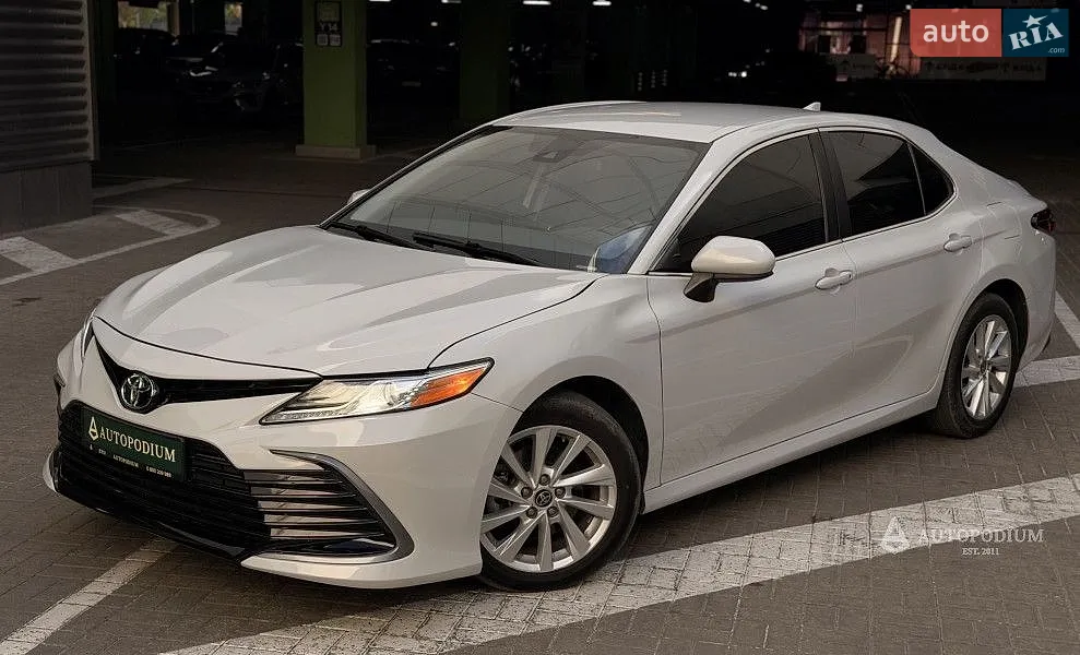 2023 Toyota Camry - мініатюра 3