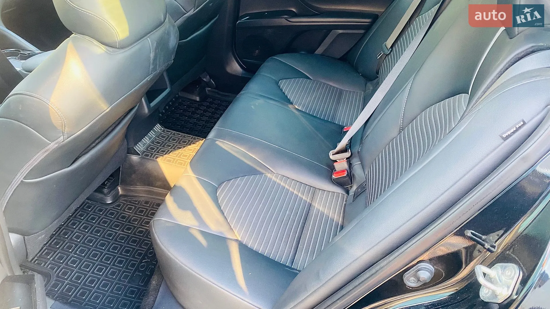 2020 Toyota Camry - мініатюра 7