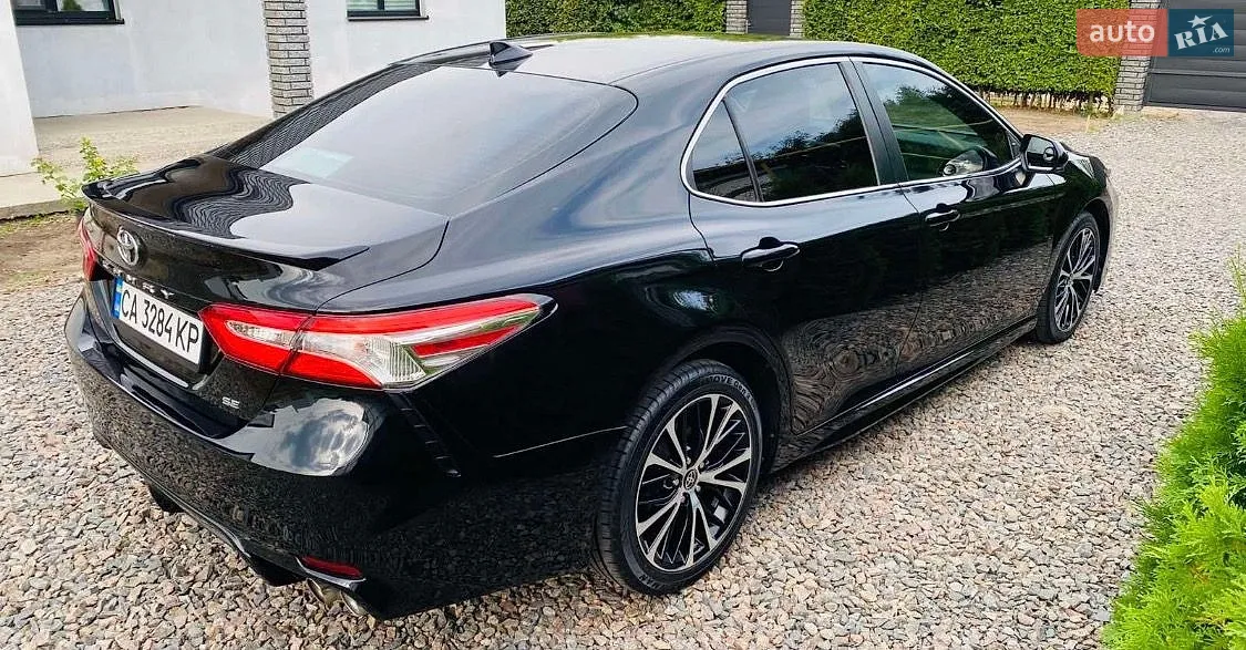 2020 Toyota Camry - мініатюра 3