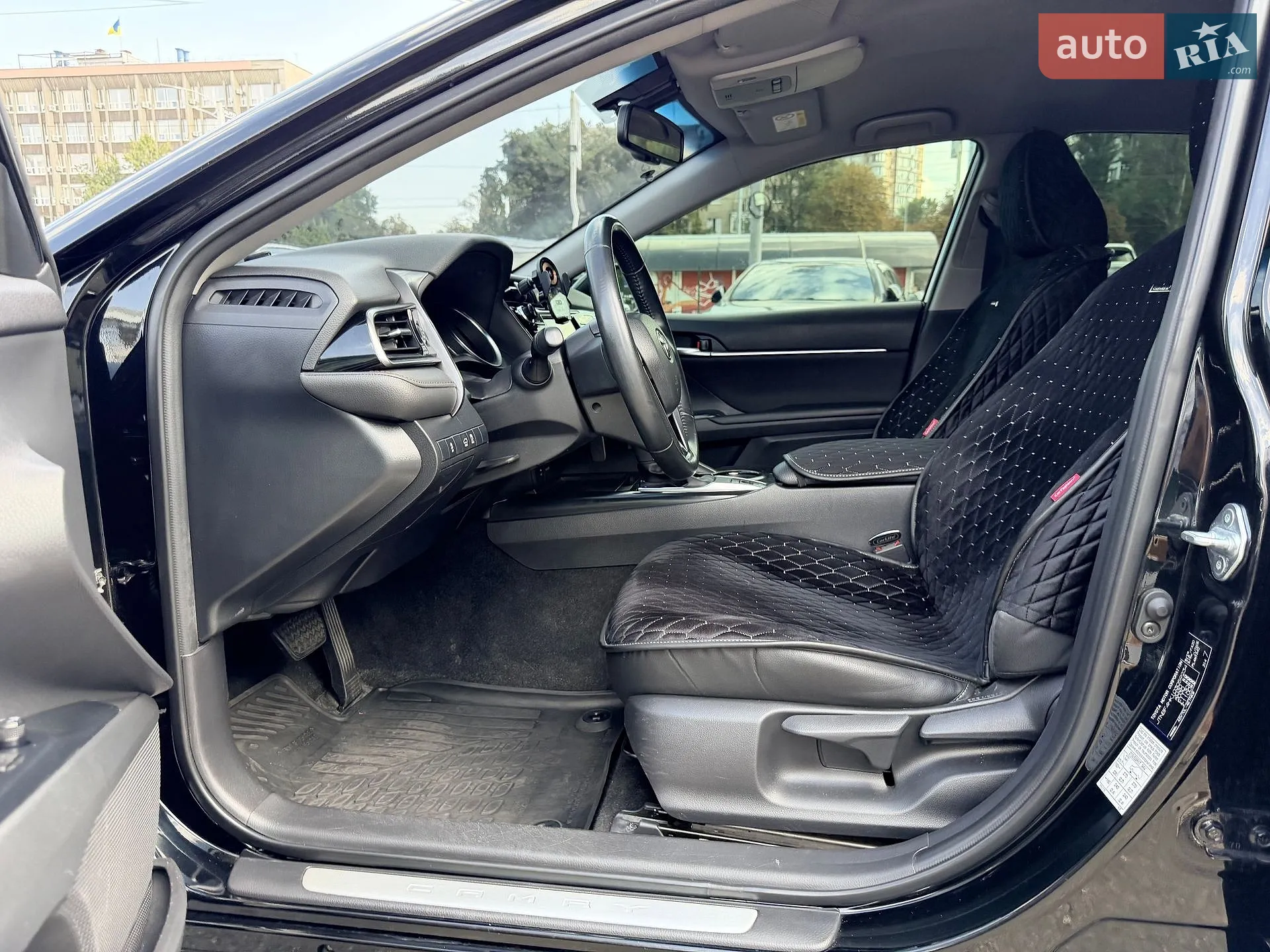 2020 Toyota Camry - мініатюра 18