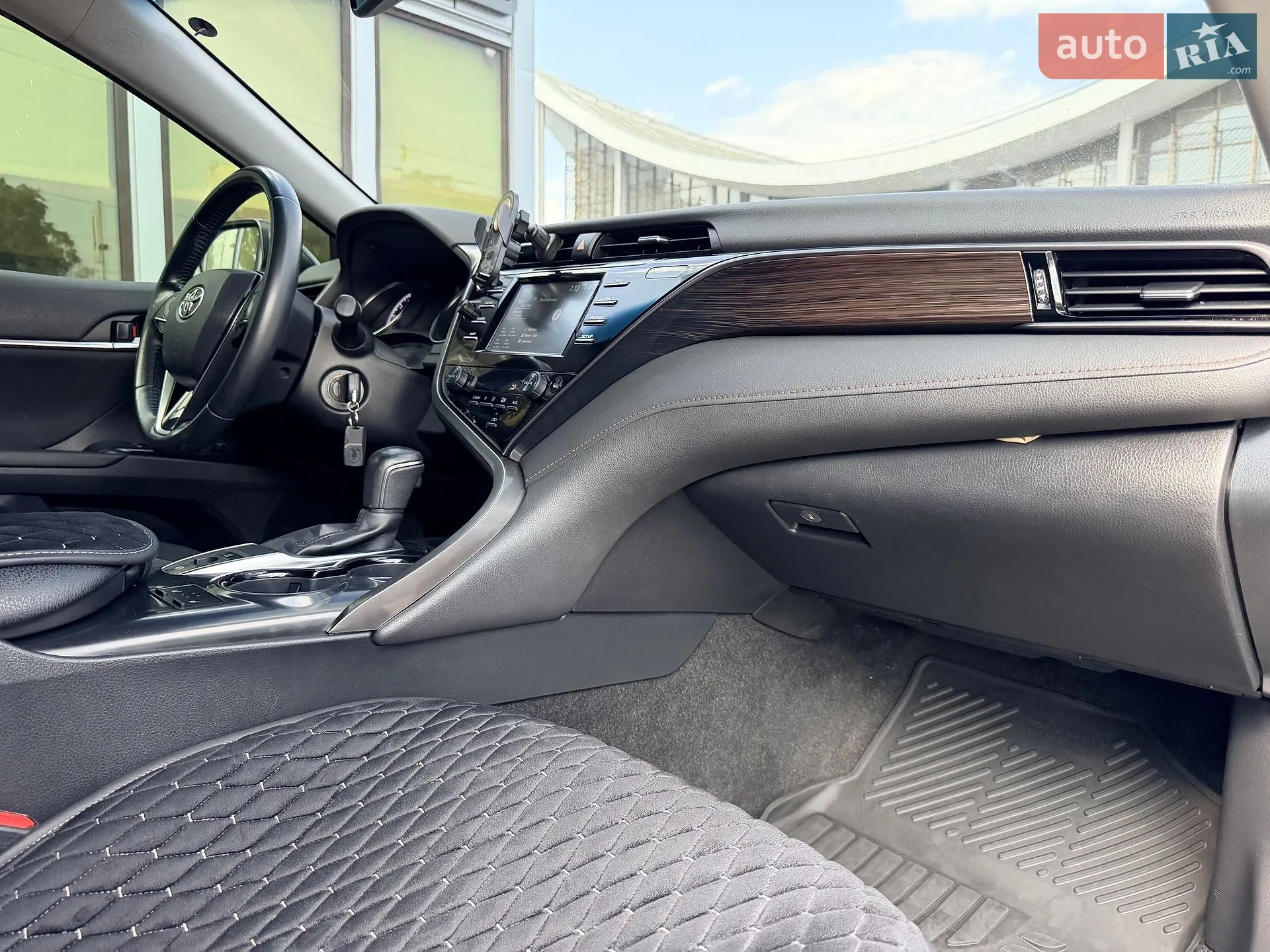 2020 Toyota Camry - мініатюра 22