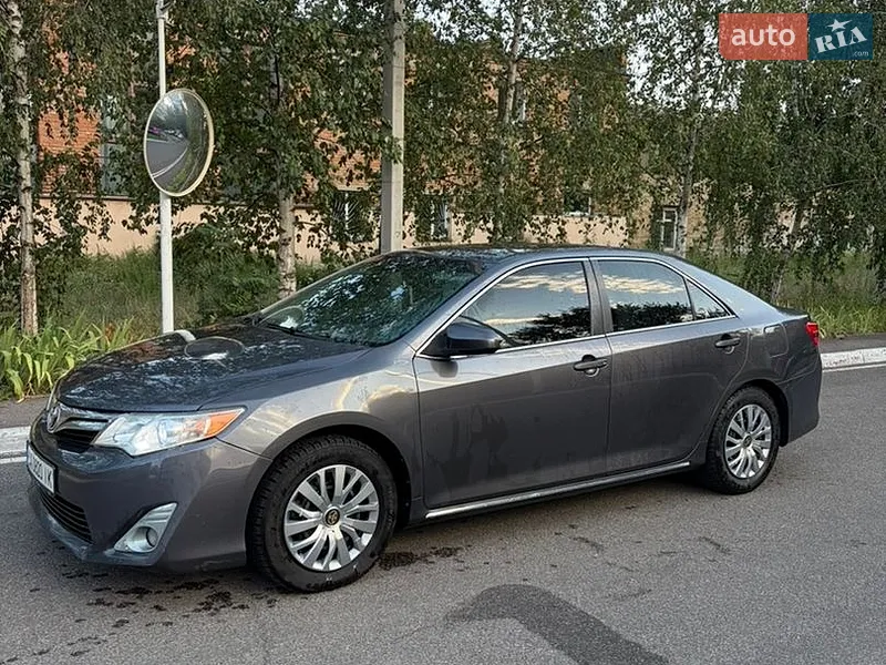 Toyota Camry 2014