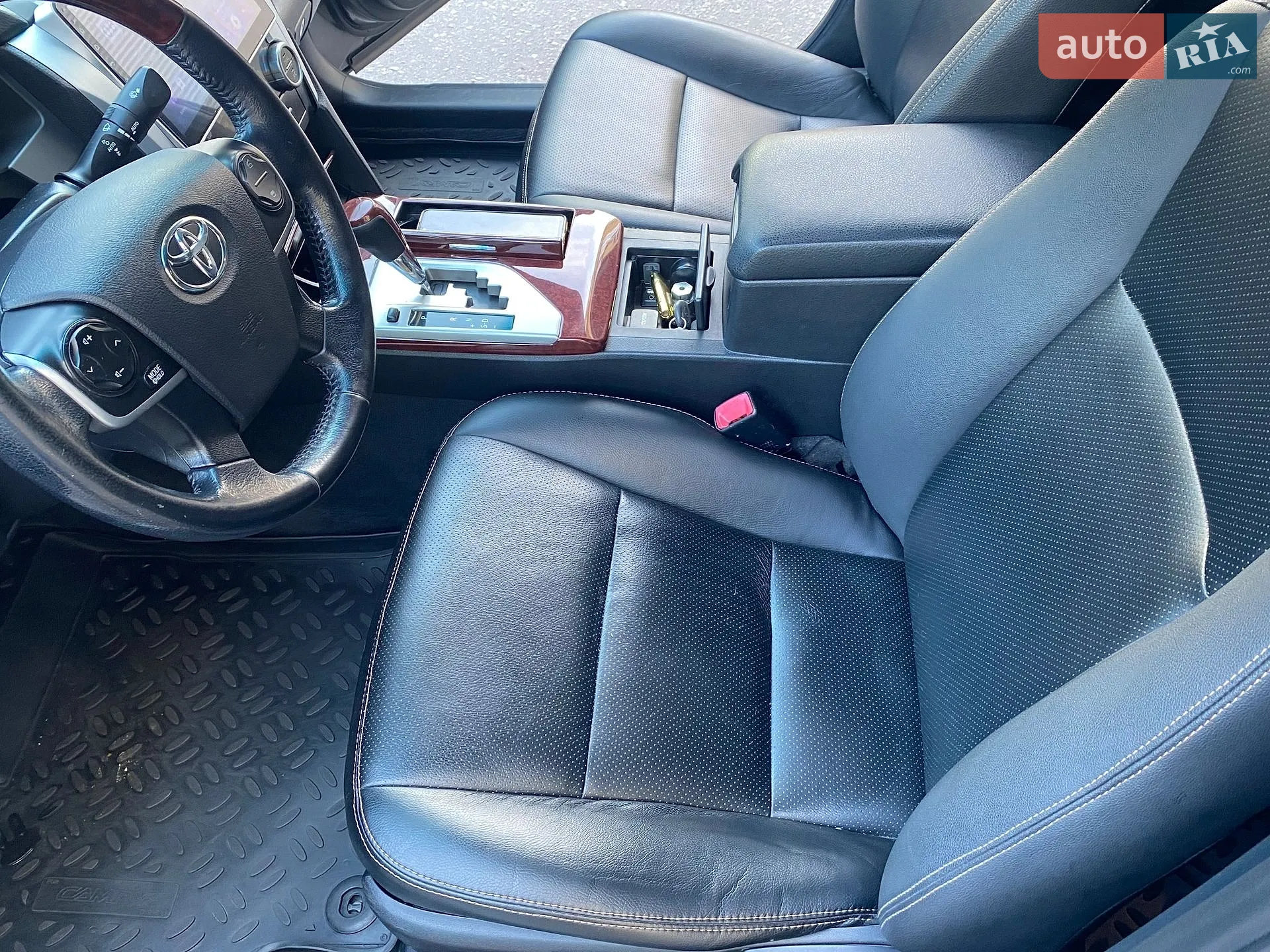 2013 Toyota Camry - мініатюра 22