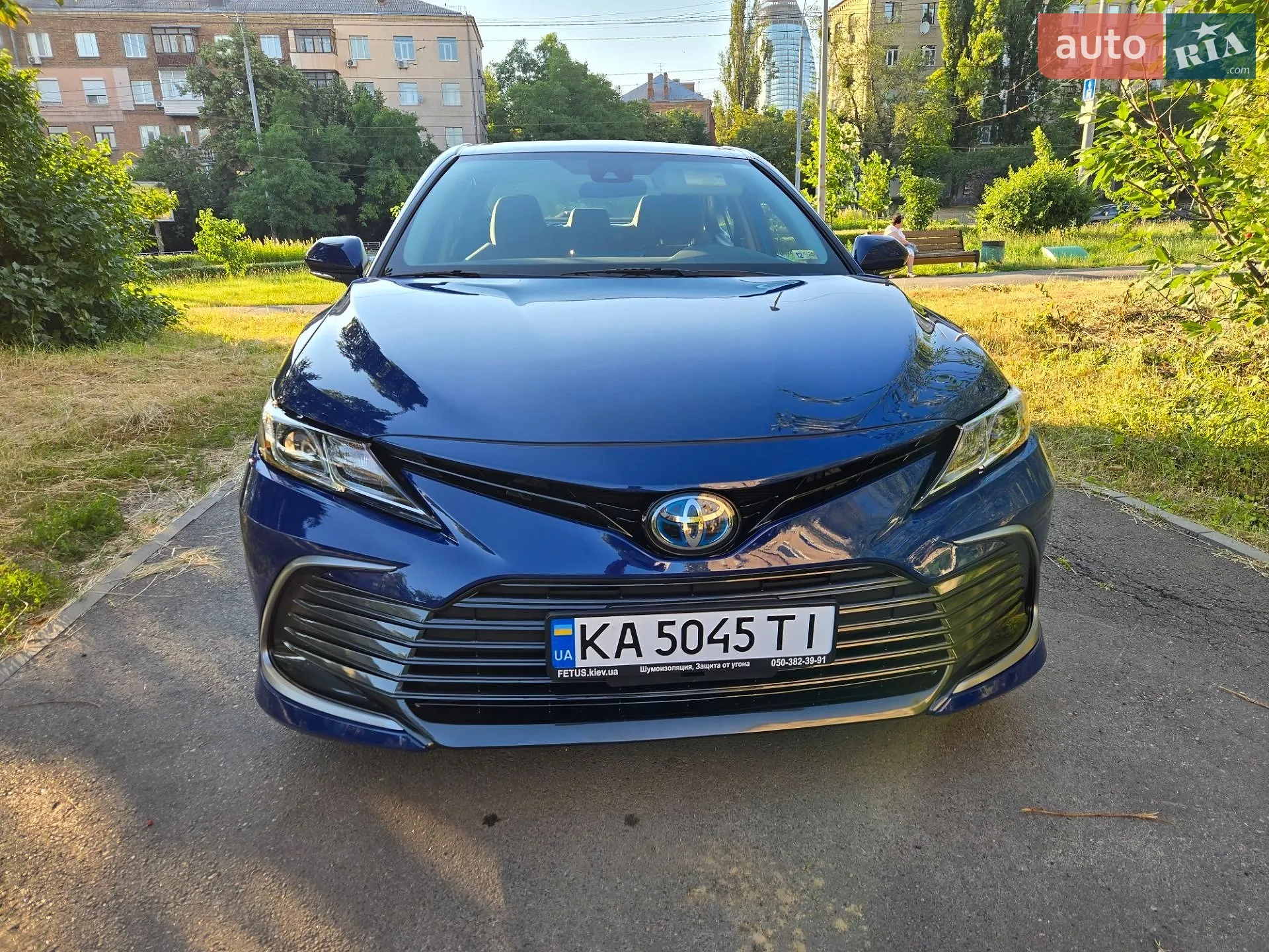 2022 Toyota Camry - мініатюра 3
