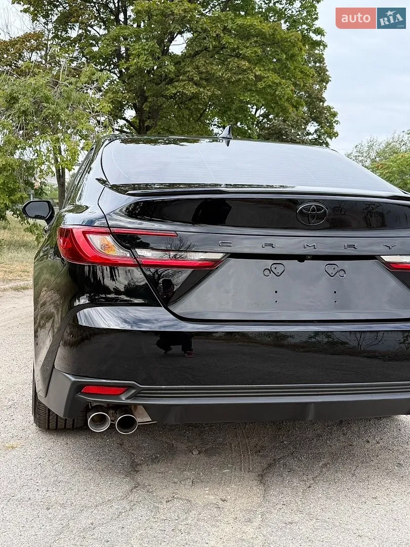 2025 Toyota Camry - мініатюра 13