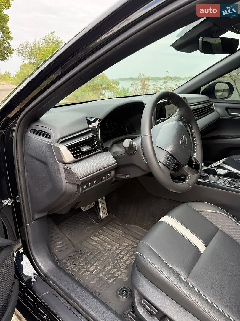 2025 Toyota Camry - мініатюра 30