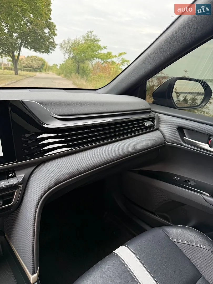 2025 Toyota Camry - мініатюра 27