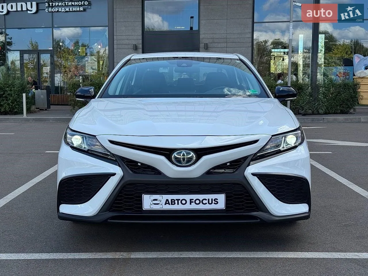2022 Toyota Camry - мініатюра 3