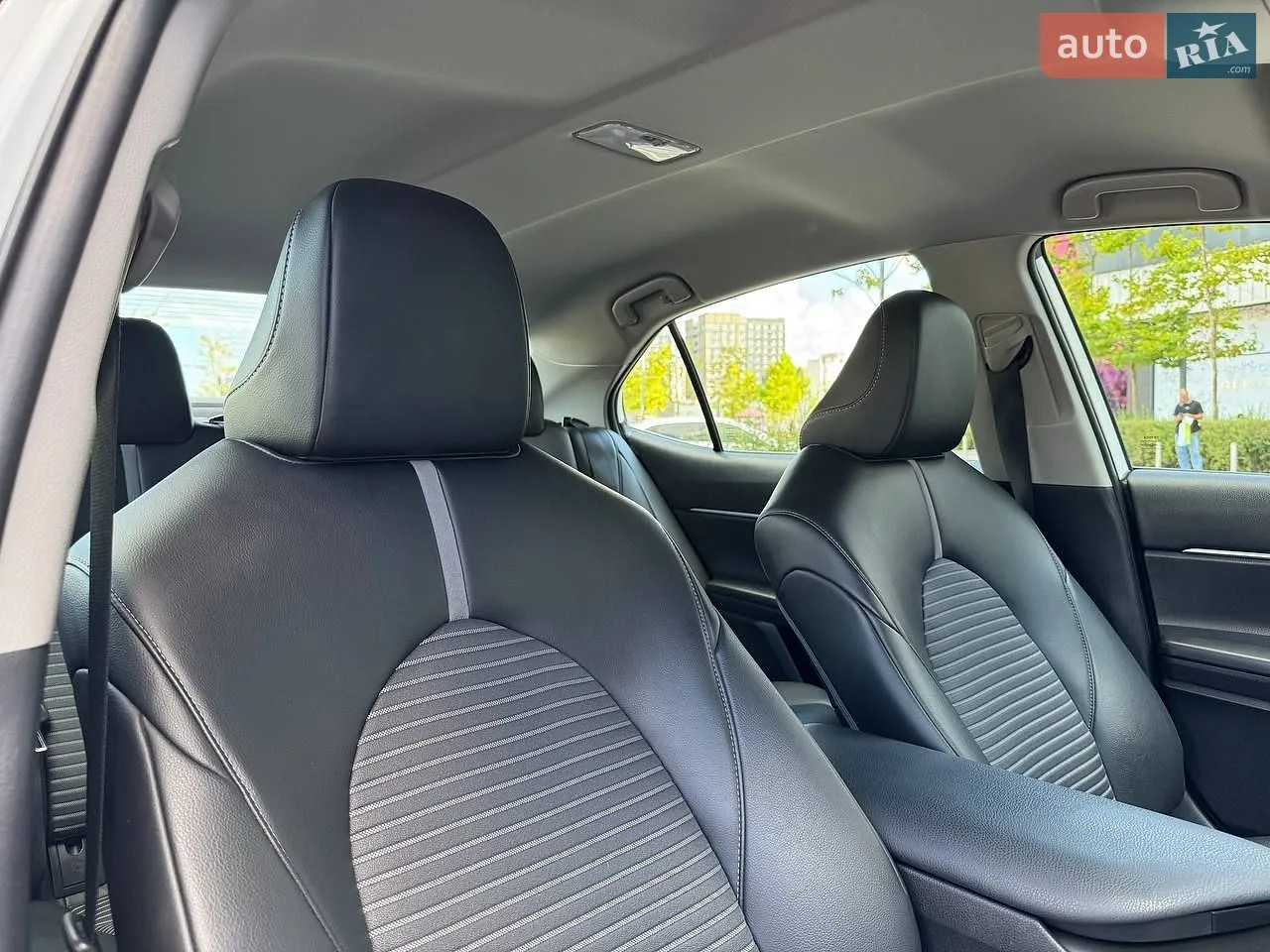 2022 Toyota Camry - мініатюра 15
