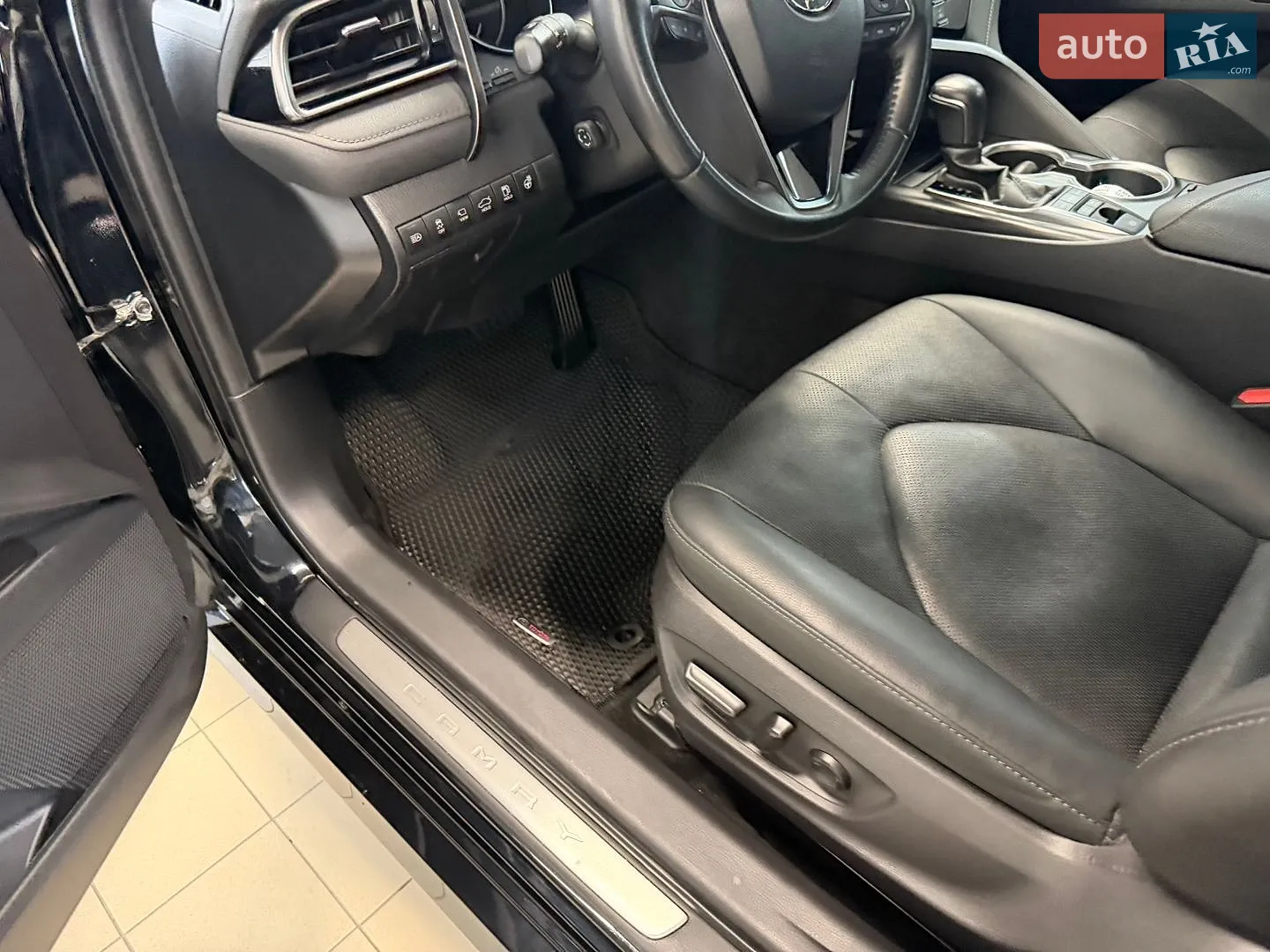 2023 Toyota Camry - мініатюра 17