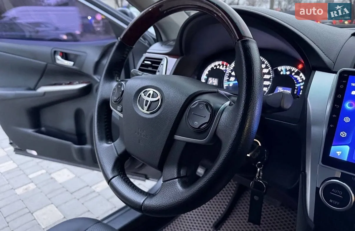 2013 Toyota Camry - мініатюра 13