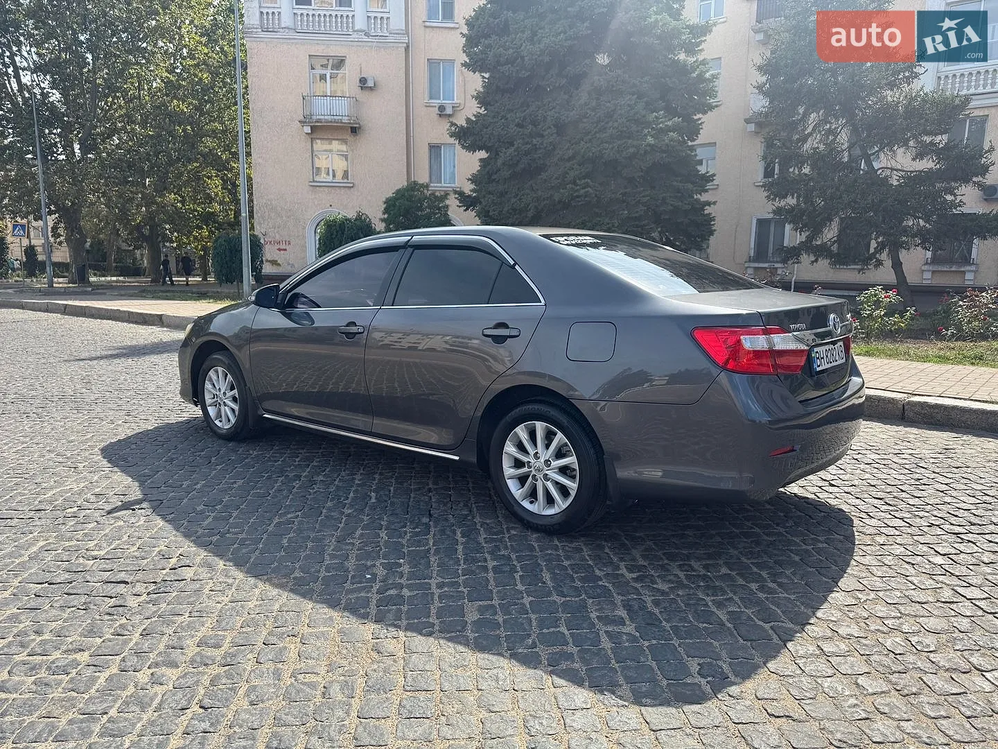 2013 Toyota Camry - мініатюра 3
