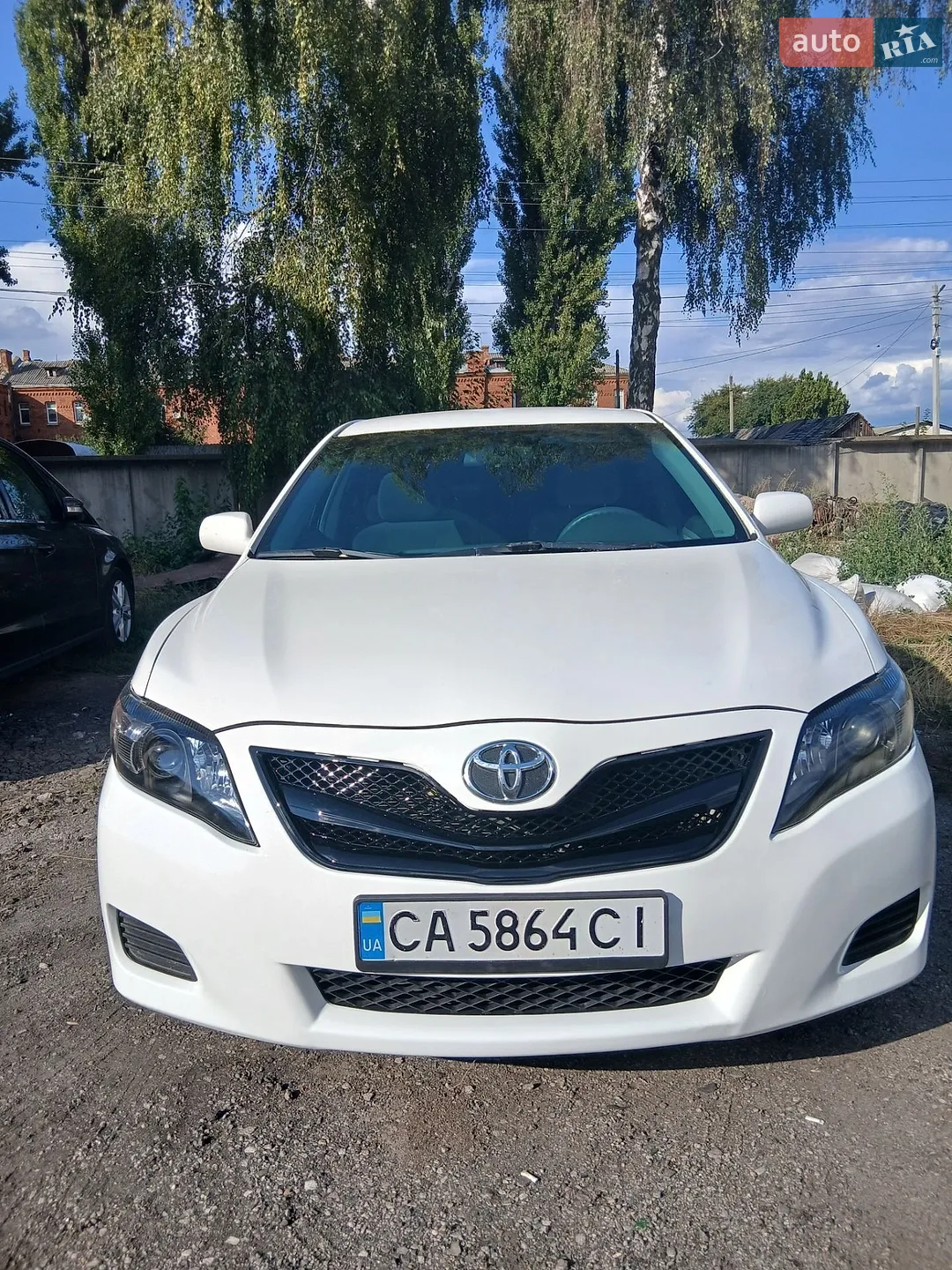 2011 Toyota Camry - фото 1