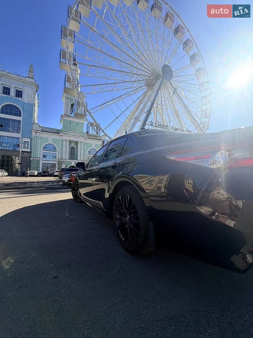 2019 Toyota Camry - фото 1