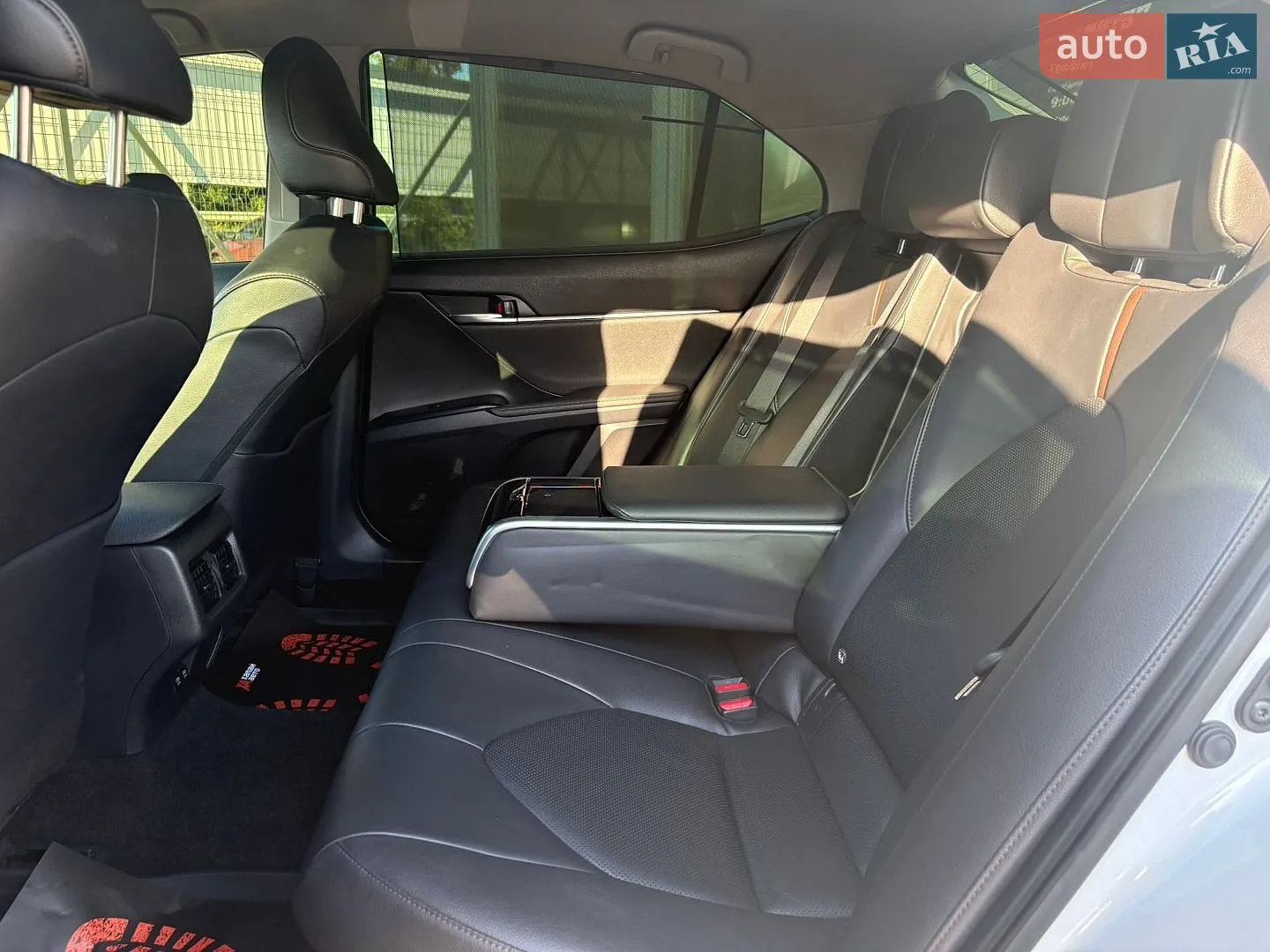 2019 Toyota Camry - мініатюра 11