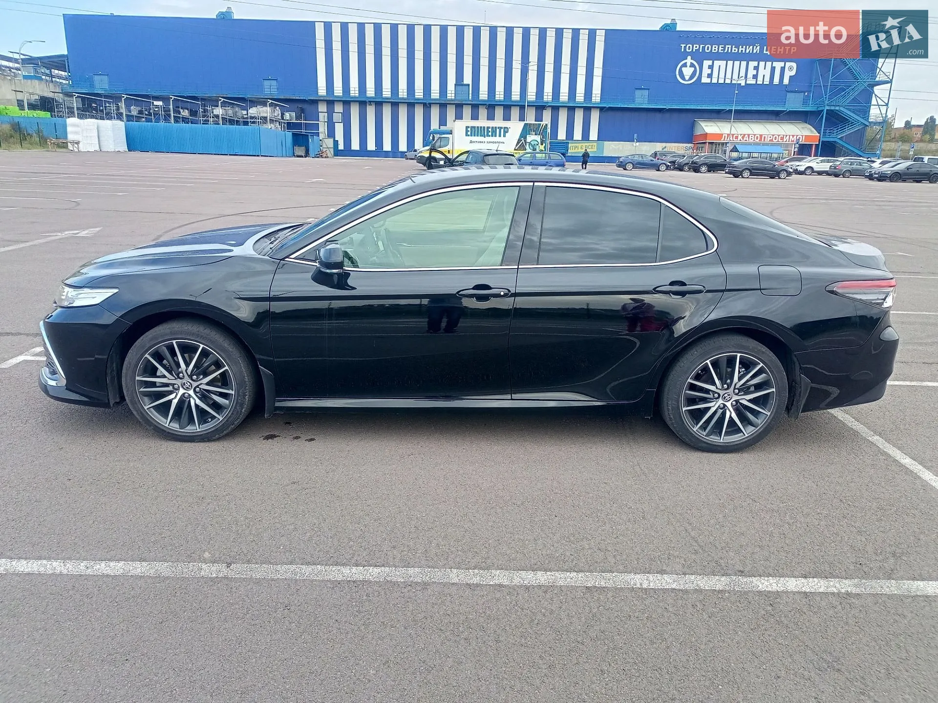 2021 Toyota Camry - мініатюра 3