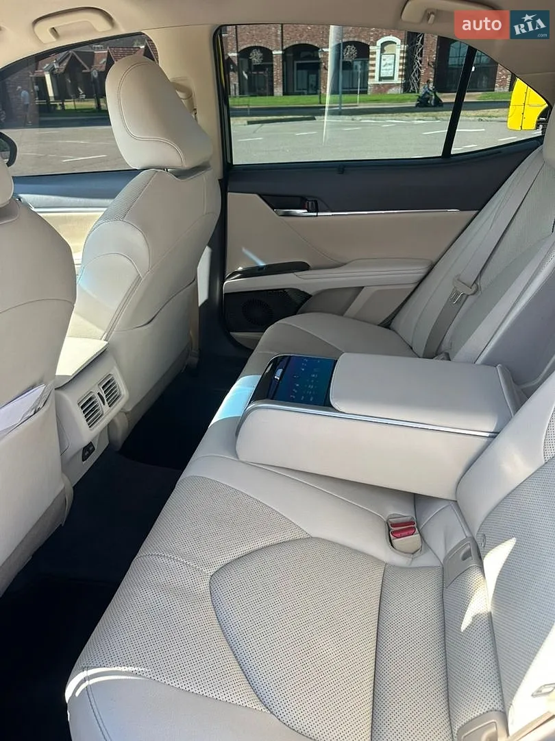 2023 Toyota Camry - мініатюра 18