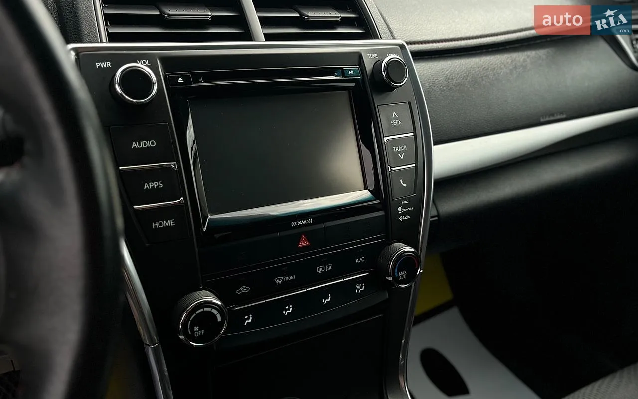2016 Toyota Camry - мініатюра 18