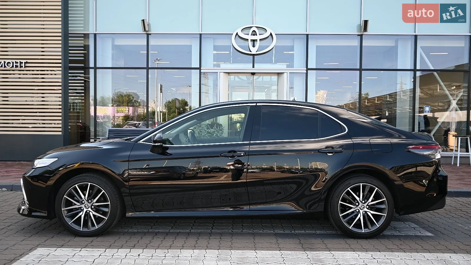 2023 Toyota Camry - мініатюра 3