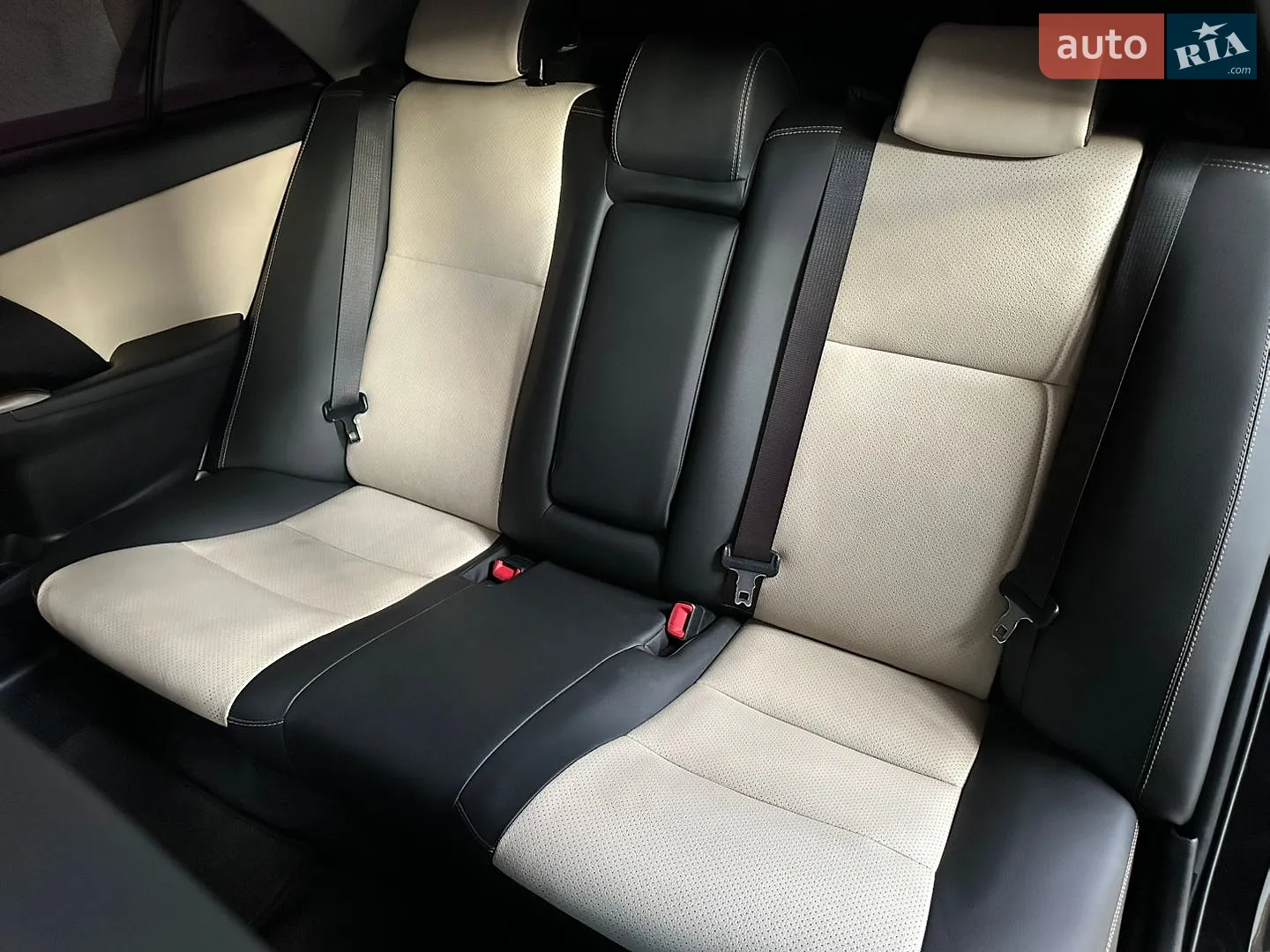2015 Toyota Camry - мініатюра 38