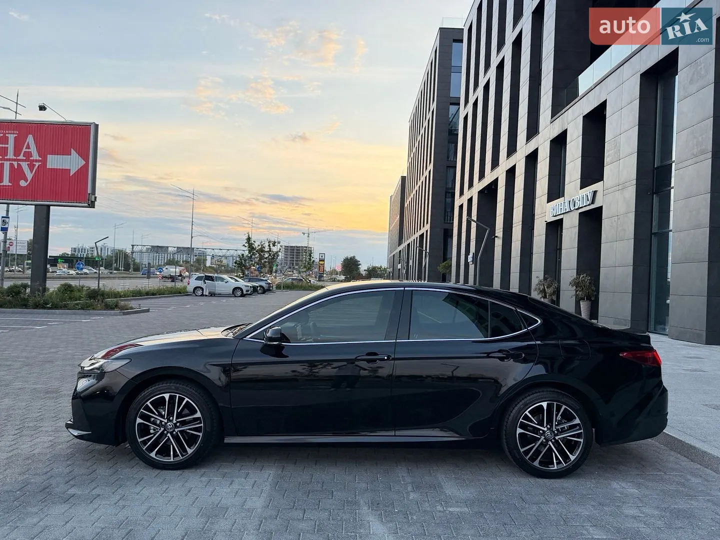 2026 Toyota Camry - мініатюра 7