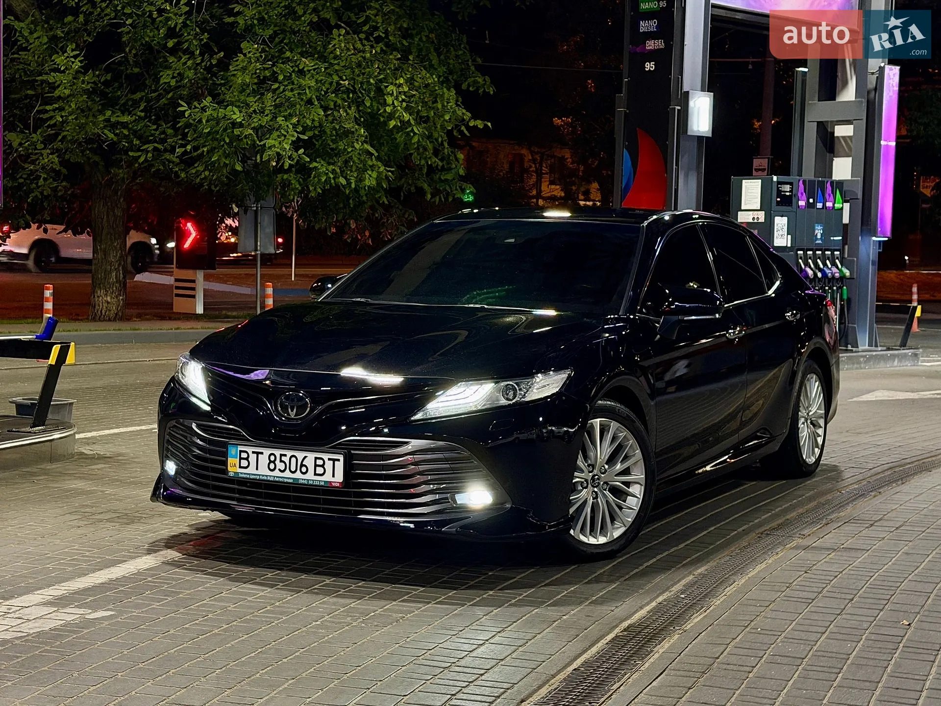 2018 Toyota Camry - мініатюра 18